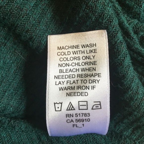 2/$20 Cowl neck top. Size 0, dark green - Picture 6 of 6